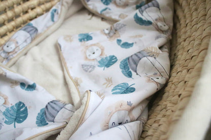 Kuscheldecke hellbeige „Löwe“ (einen Namen sticken ist gratis!)