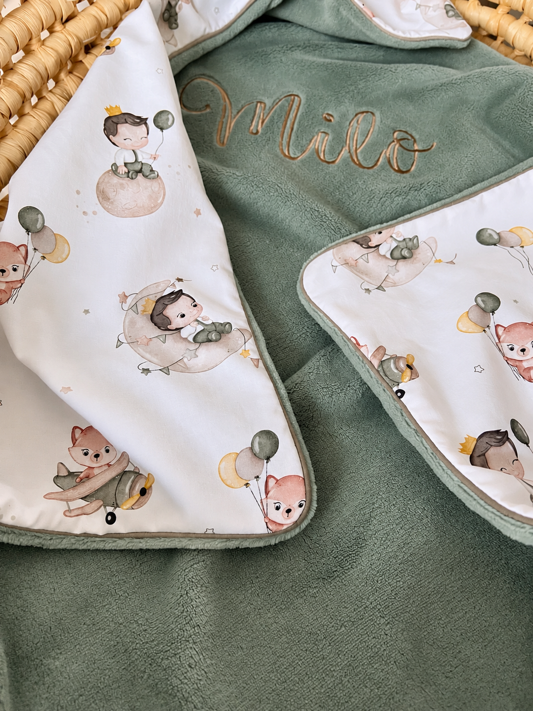 Kuscheldecke altgrün „Kleiner Prinz“ (einen Namen sticken ist gratis!)