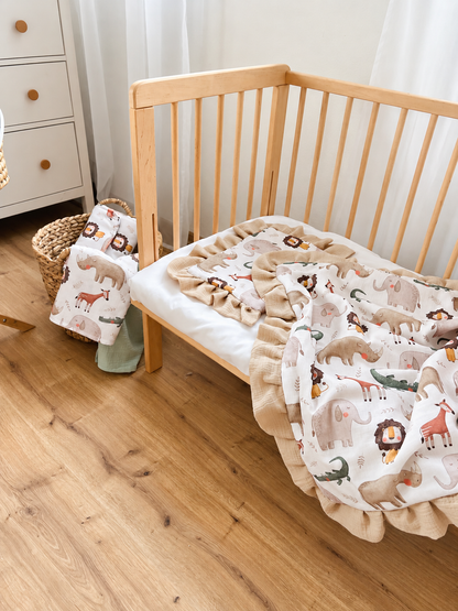 Personalisierte Musselin Babydecke mit Rüschen | 100% Baumwolle | Babydecke mit Namen | Safari Tiere