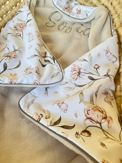 Geschenk Box "Kuscheldecke Hase“