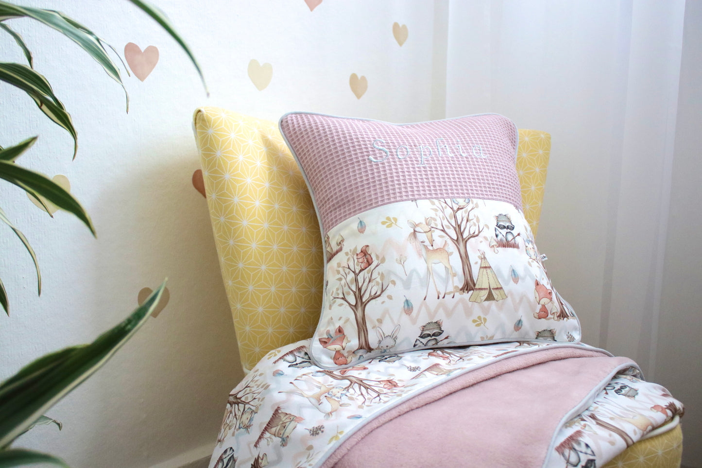 Kissen mit Name "Waldtiere +Waffelpique altrosa" (einen Namen sticken ist gratis!)