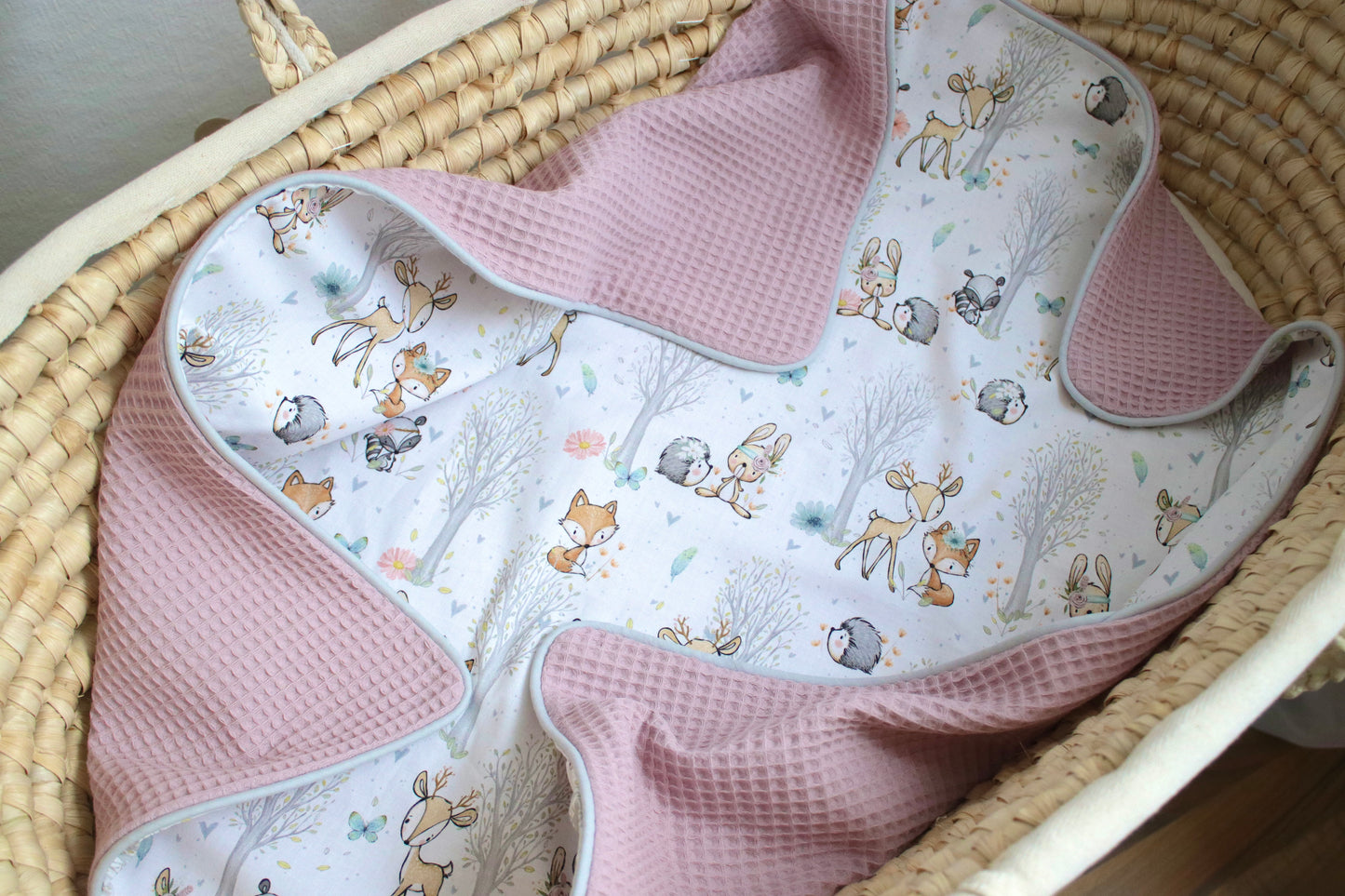 Babydecke "Babywaldtiere +Waffelpique altrosa" (einen Namen sticken ist gratis!)
