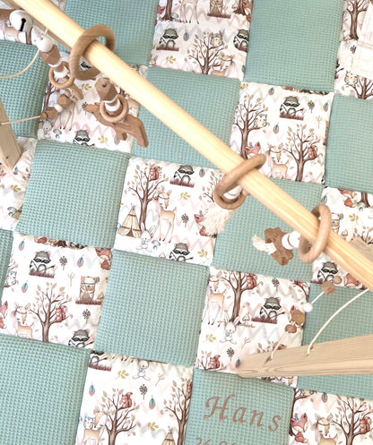 Krabbeldecke Patchwork „Waldtiere+Waffelpique hellgrün/mint“