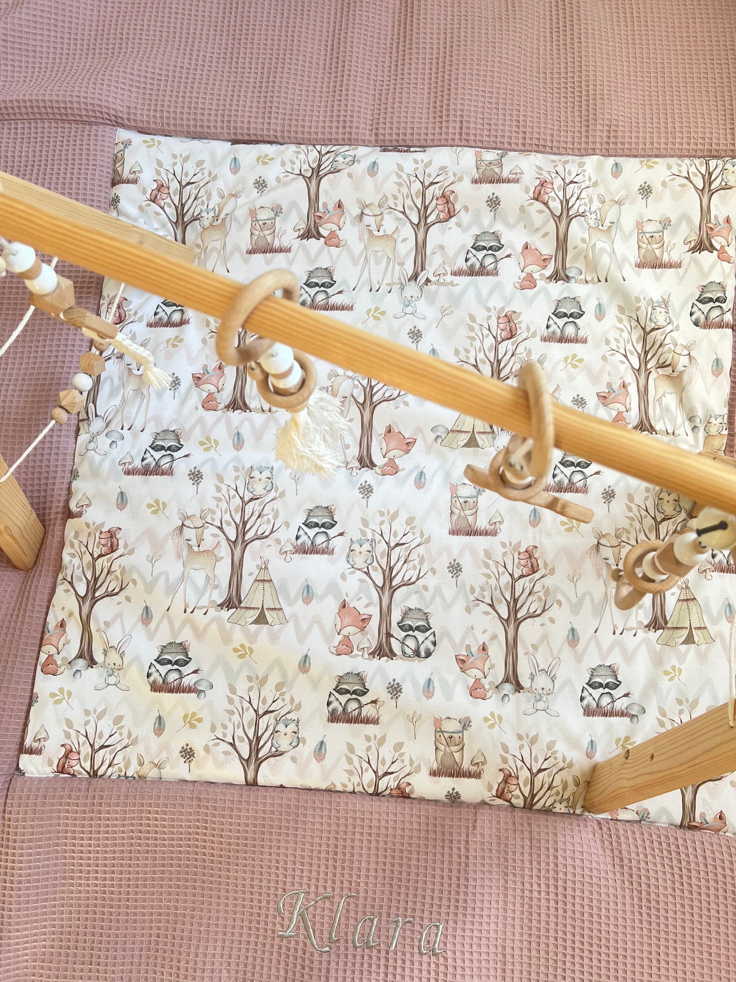 Krabbeldecke „Waldtiere+Waffelpique altrosa"