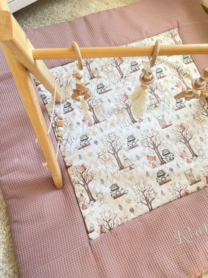 Krabbeldecke „Waldtiere+Waffelpique altrosa"