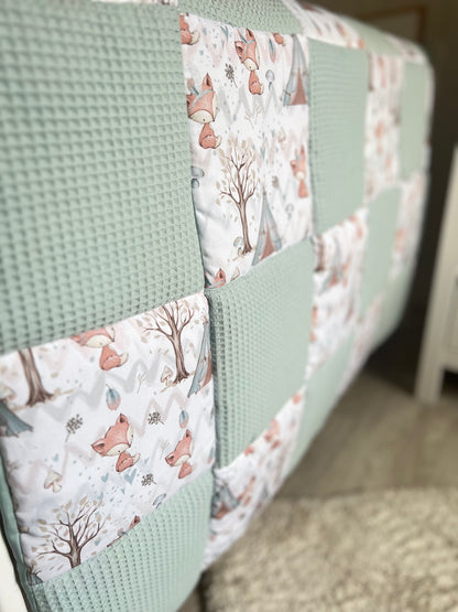 Krabbeldecke Patchwork „Füchse+Waffelpique hellgrün/mint“