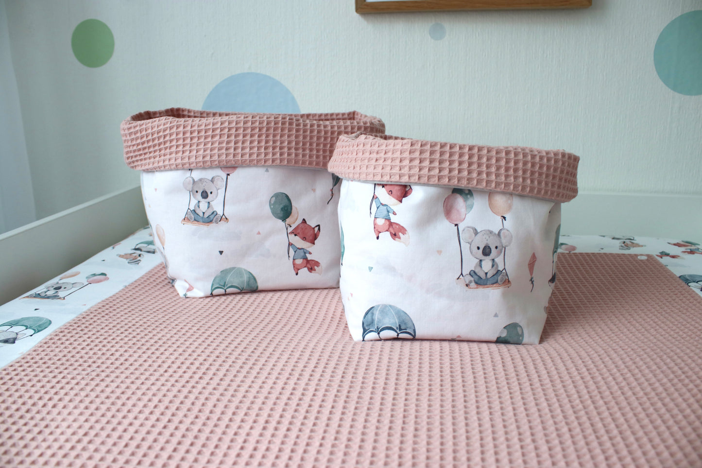 Wickelauflage Set „Tiere mit Luftballons+Waffelpique rosa/nude“