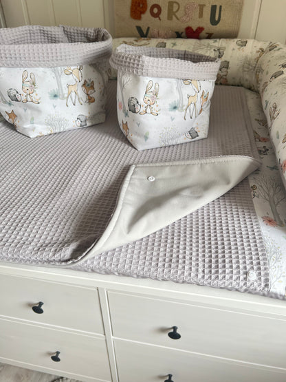 Wickelauflage Set "Baby Waldtiere+Waffelpique hellgrau“