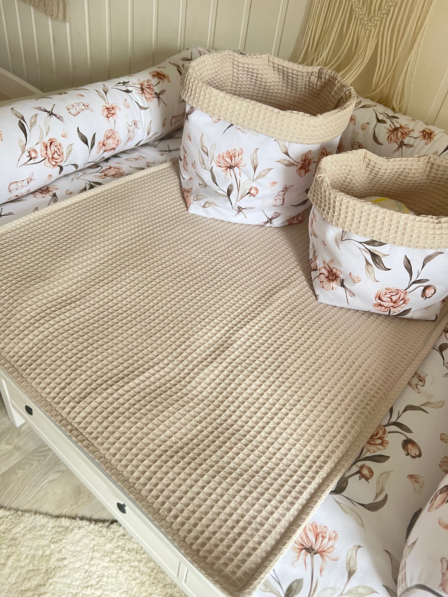 Wickelauflage Set „Hase, Blumen+Waffelpique hellbeige“