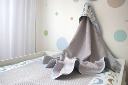 Kapuzenhandtuch  "Regenbogen Mond"