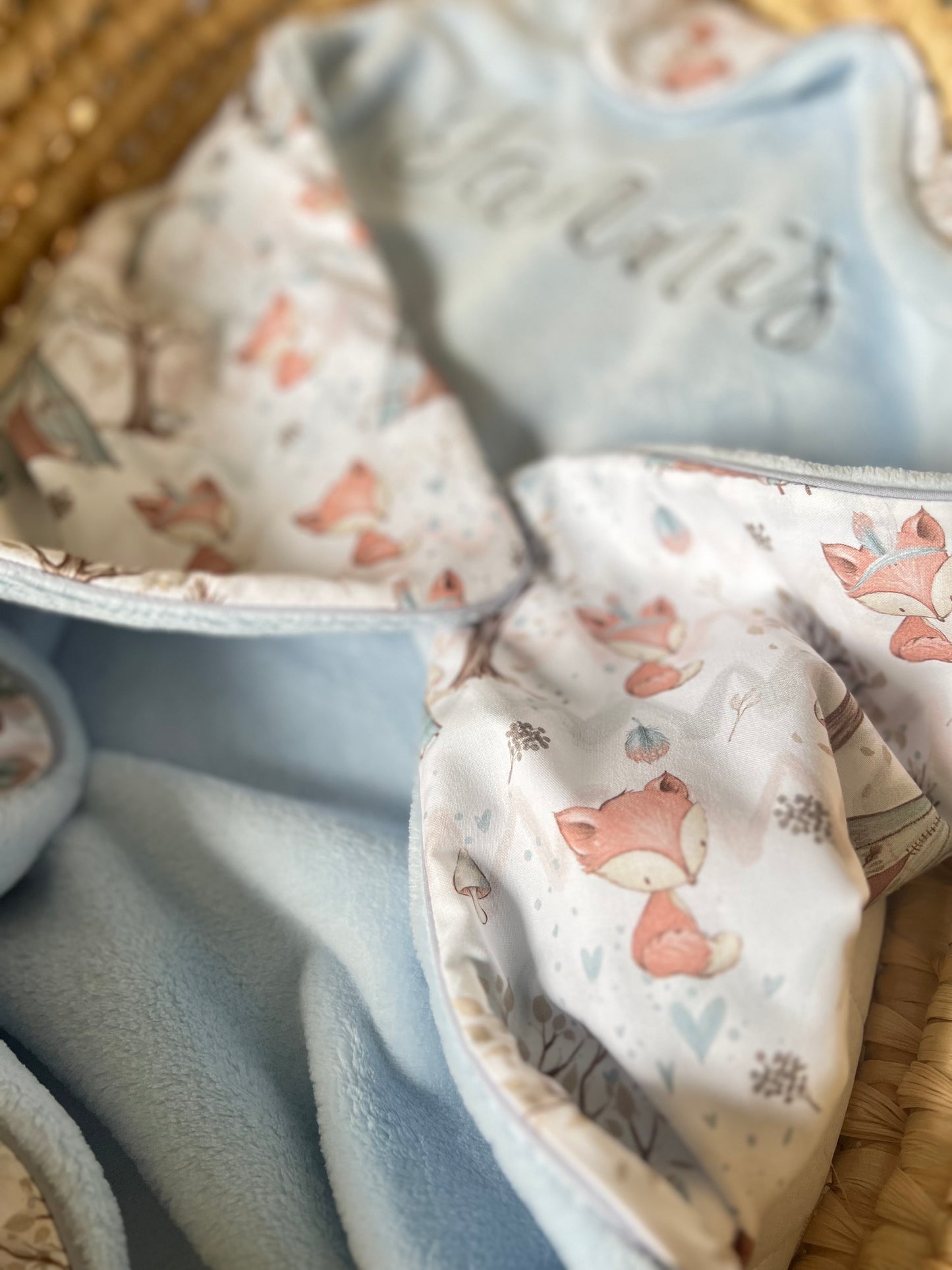 Kuscheldecke  "Füchse“ (einen Namen sticken ist gratis!)