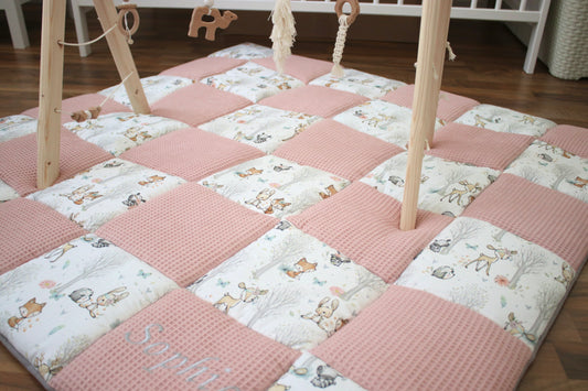 Krabbeldecke Patchwork „Baby Waldtiere+Waffelpique rosa/nude“