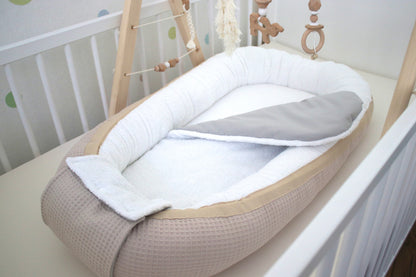 Nestchen „Waffelpique hellbeige+Frottee weiß“