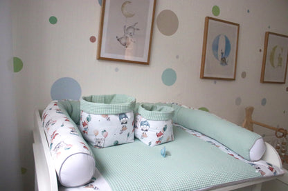 Wickelauflage Set „Tiere mit Luftballons+Waffelpique hellgrün/mint“
