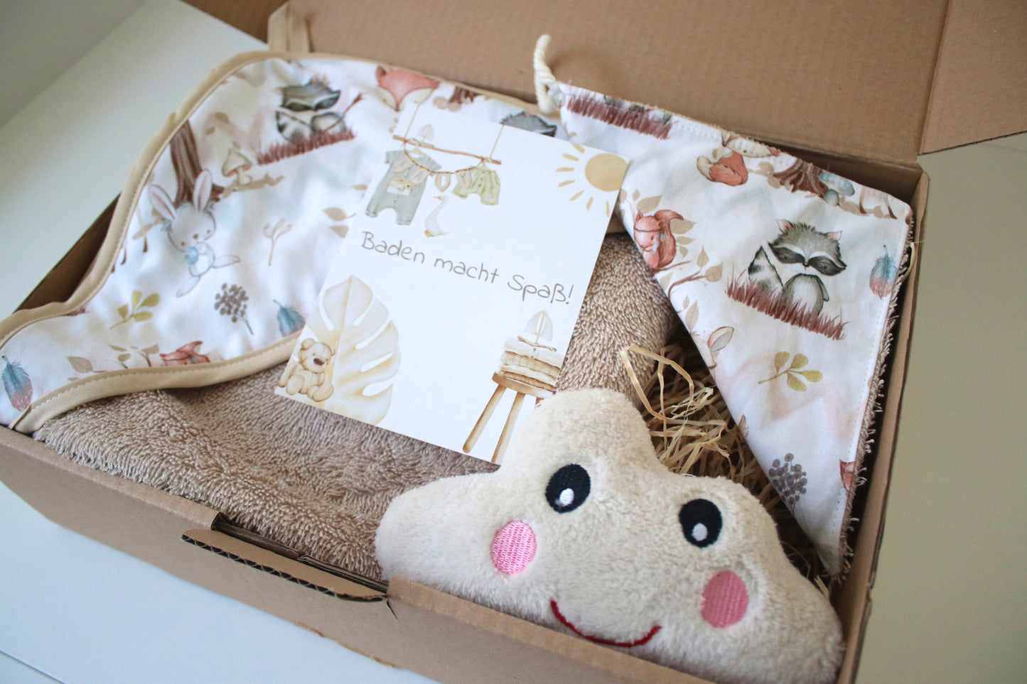 Geschenk Box "Kapuzenhandtuch Waldtiere“