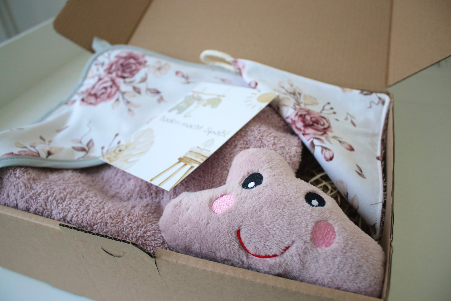Geschenk Box "Kapuzenhandtuch Rosen“