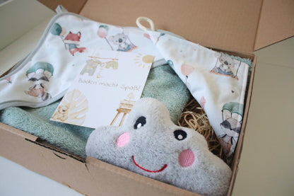 Geschenk Box "Kapuzenhandtuch Tiere mit Luftballons“