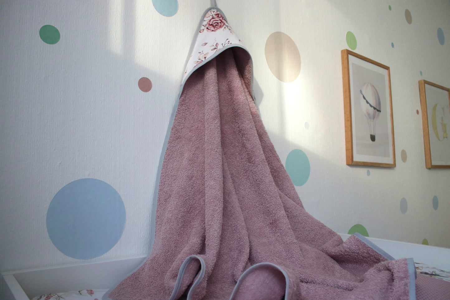 Geschenk Box "Kapuzenhandtuch Rosen“