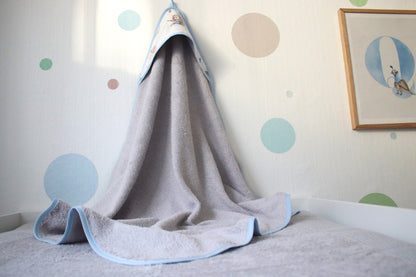 Geschenk Box "Kapuzenhandtuch Bär“