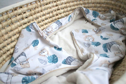 Kuscheldecke hellbeige „Löwe“ (einen Namen sticken ist gratis!)