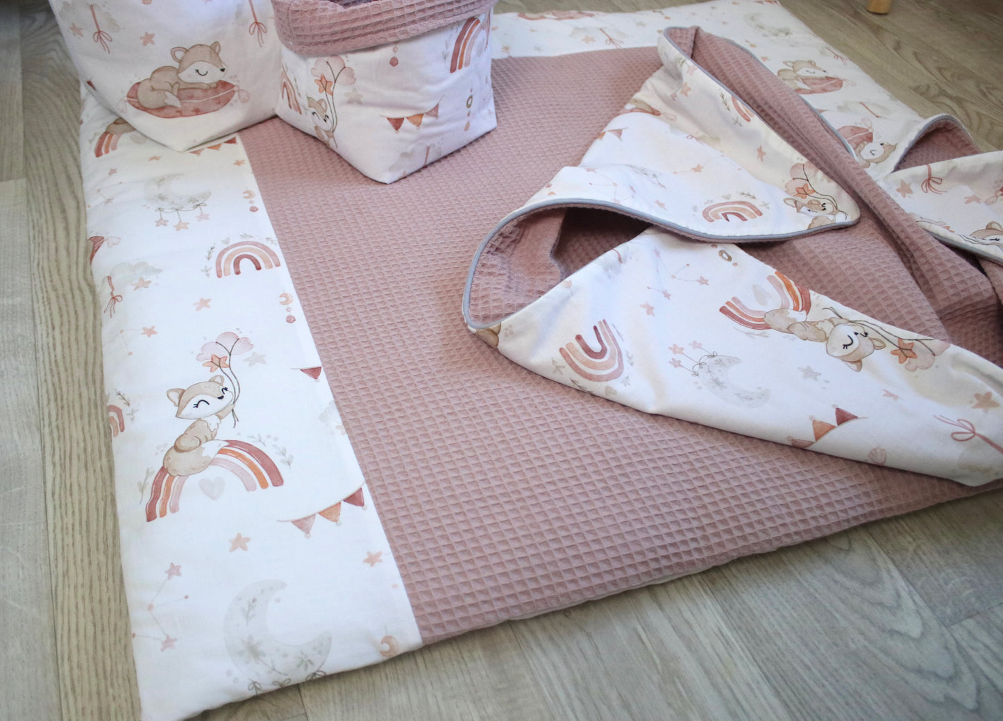 Wickelauflage Set „Füchse auf Regenbogen+Waffelpique altrosa“