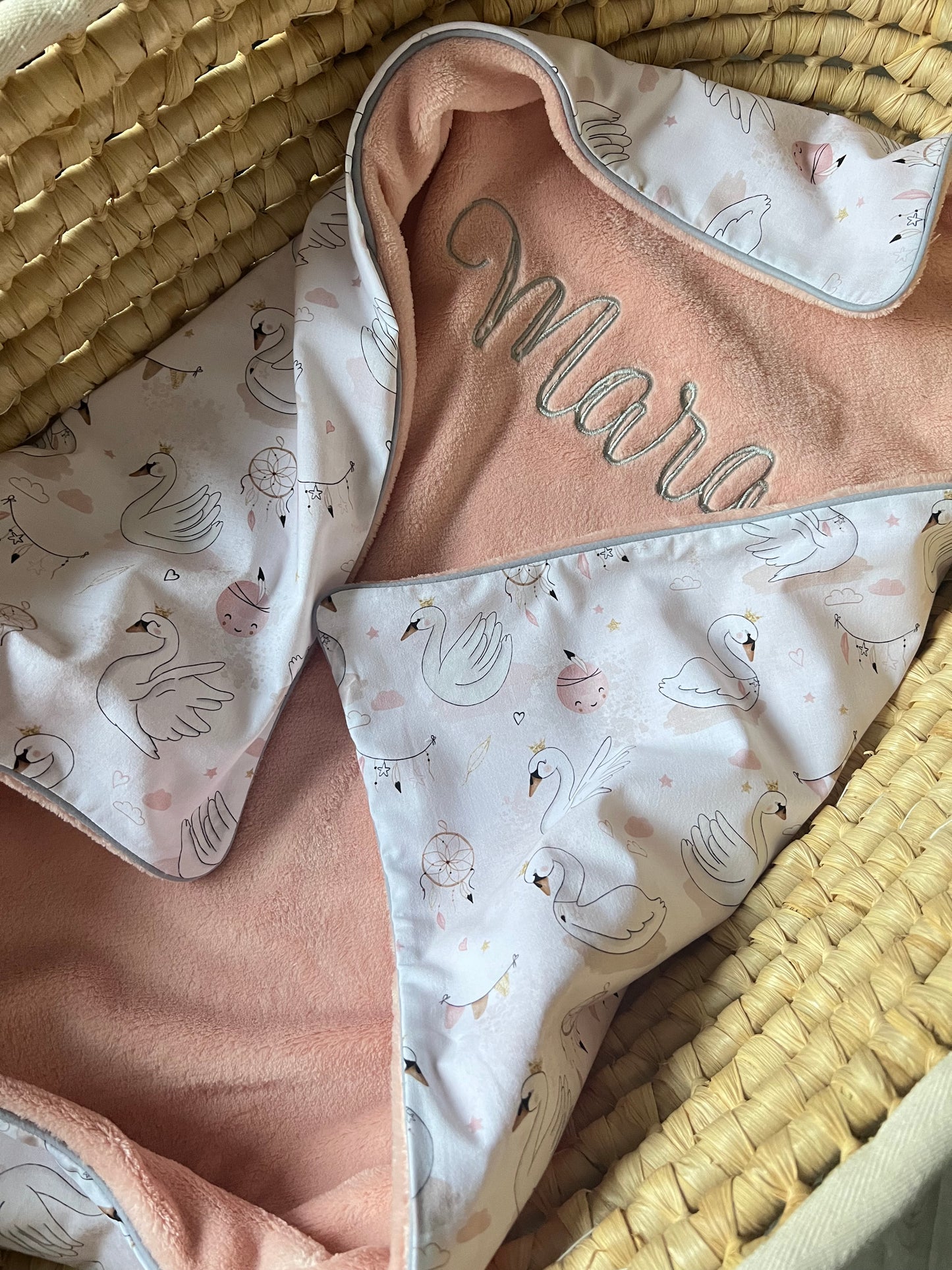 Kuscheldecke altrosa „Schwan“ (einen Namen sticken ist gratis!)