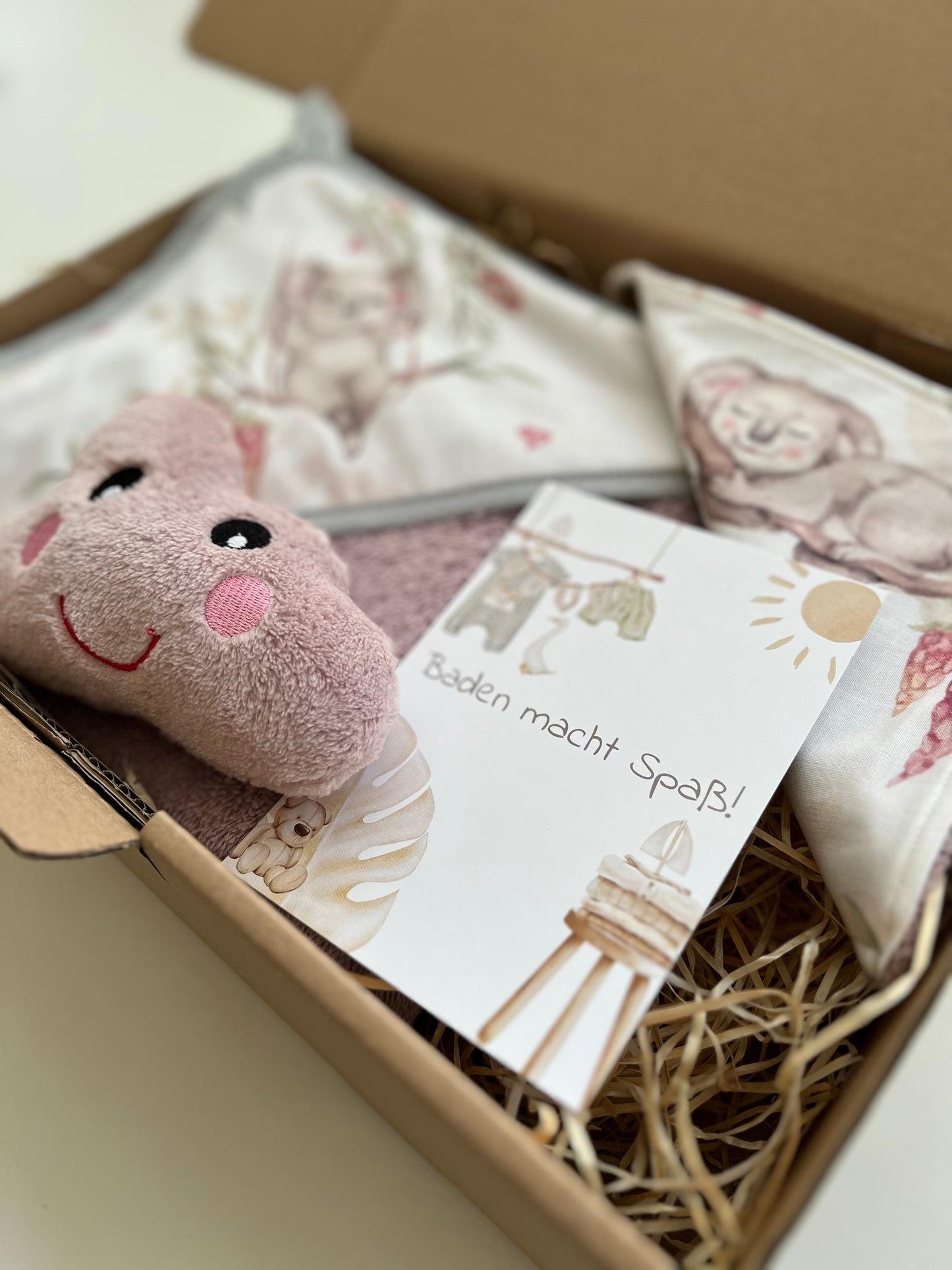 Geschenk Box "Kapuzenhandtuch Koalas“
