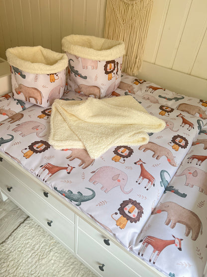 Wasserabweisende Wickelauflage "Afrika“