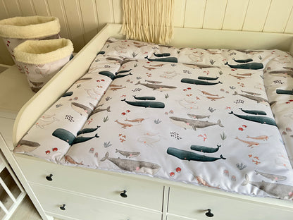 Wasserabweisende Wickelauflage "Wal“