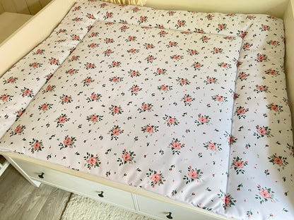 Wasserabweisende Wickelauflage "Blumen Pflanzen“