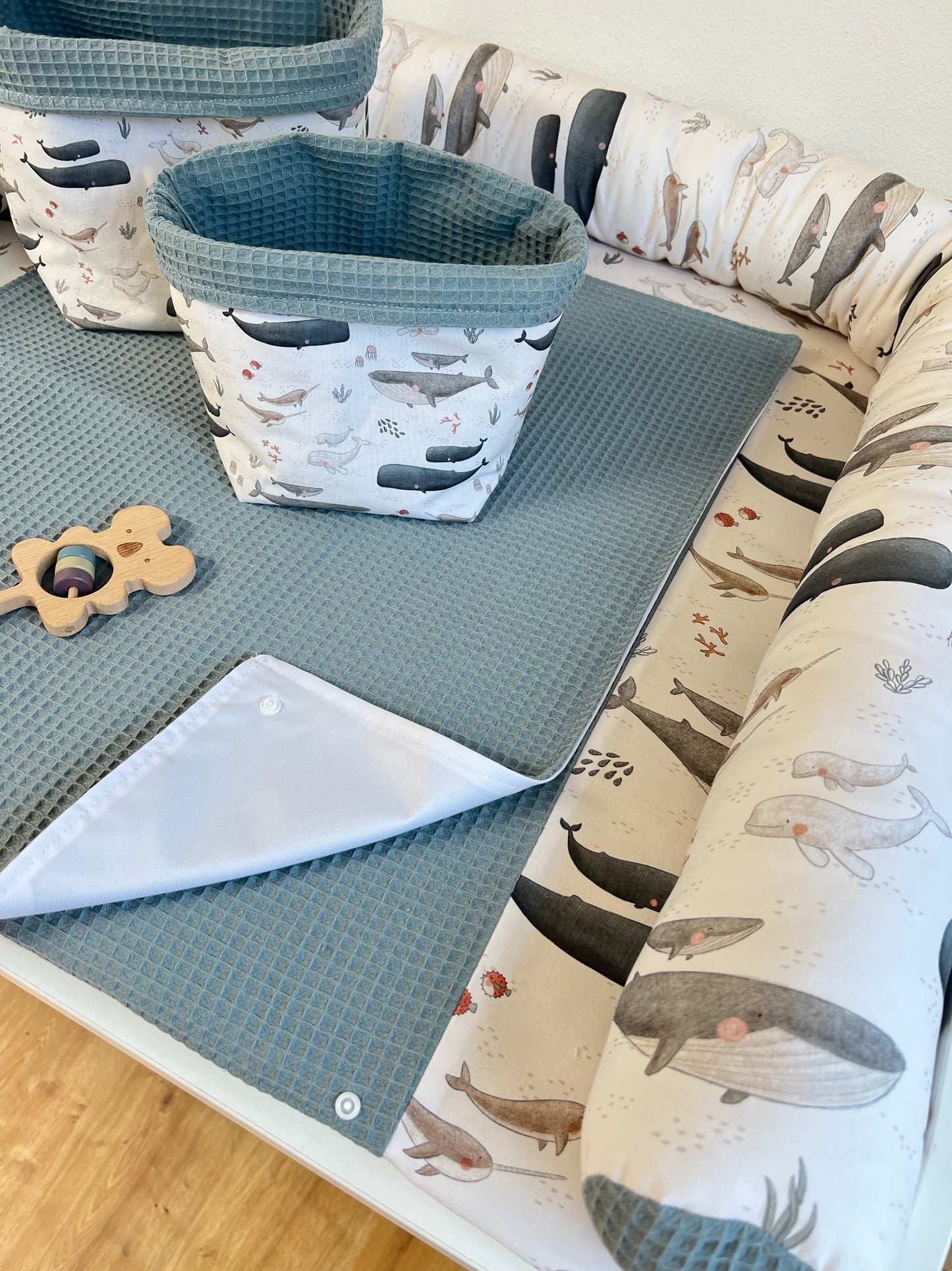 Wickelauflage Set „Wal, Ozean+Waffelpique altgrün“